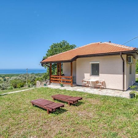 Two Bedroom House With Sea View Maj 布尔贾丽卡 外观 照片