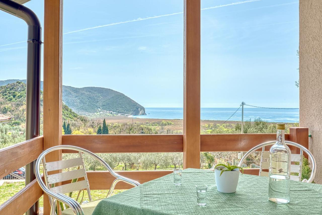 Two Bedroom House With Sea View Maj 布尔贾丽卡 外观 照片