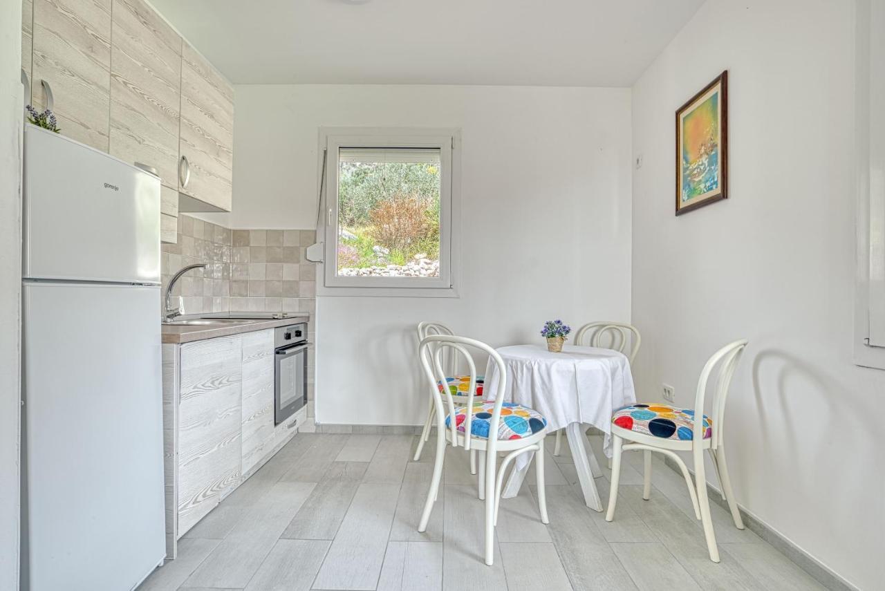 Two Bedroom House With Sea View Maj 布尔贾丽卡 外观 照片