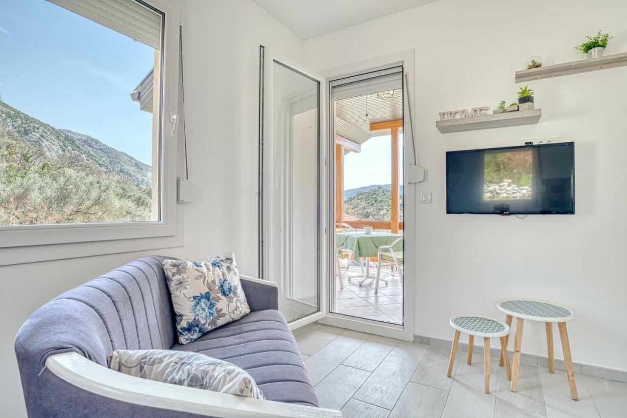 Two Bedroom House With Sea View Maj 布尔贾丽卡 外观 照片